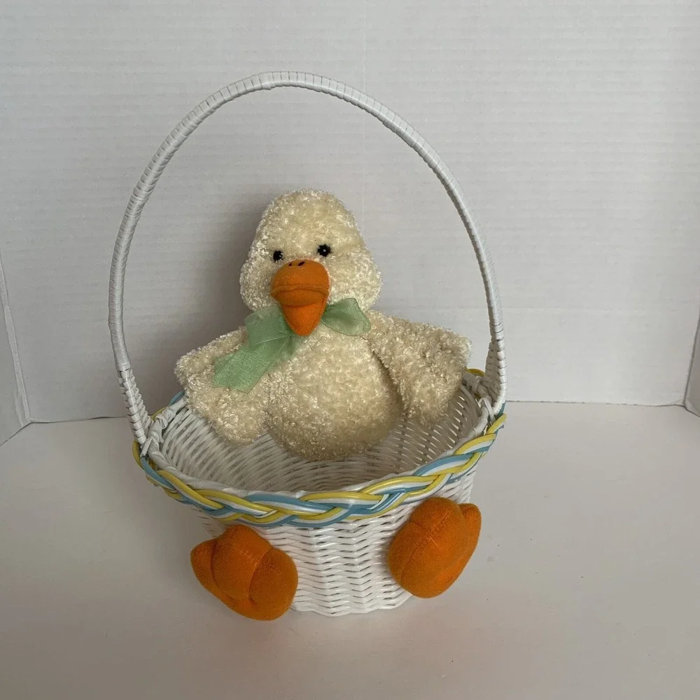 Vintage Plush Duck Easter Basket Baby Cute T.L. Toys Hong Kong